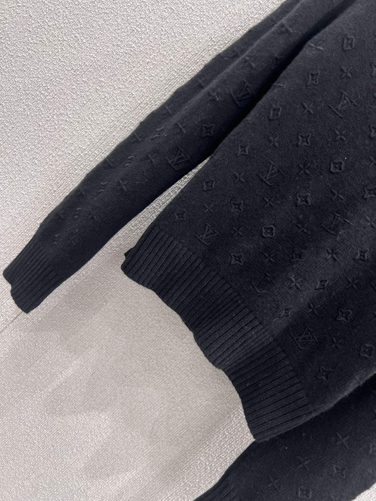 Copy Louis Vuitton Monogram Cashmere Replica Pullover - Image 5