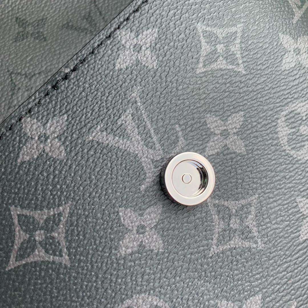 Finest Louis Vuitton Pulse Wearable Replica Wallet - Image 8