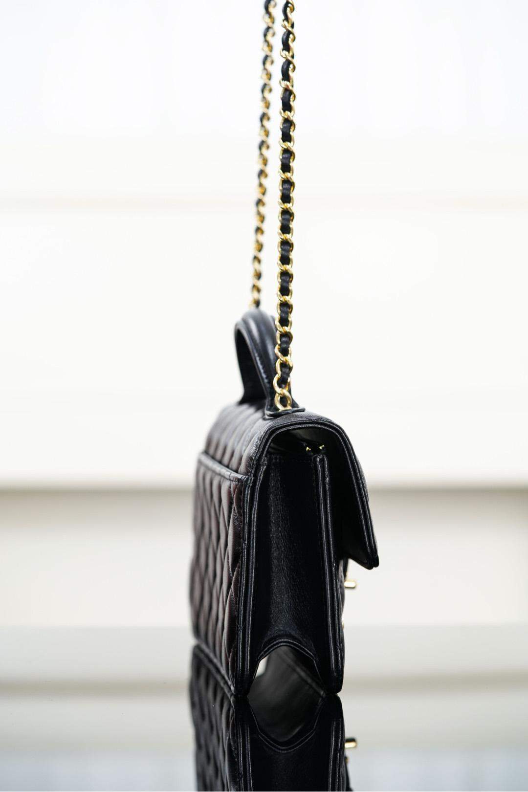 Original Inspired Shiny Lambskin Replica Wallet On Chain - Image 4