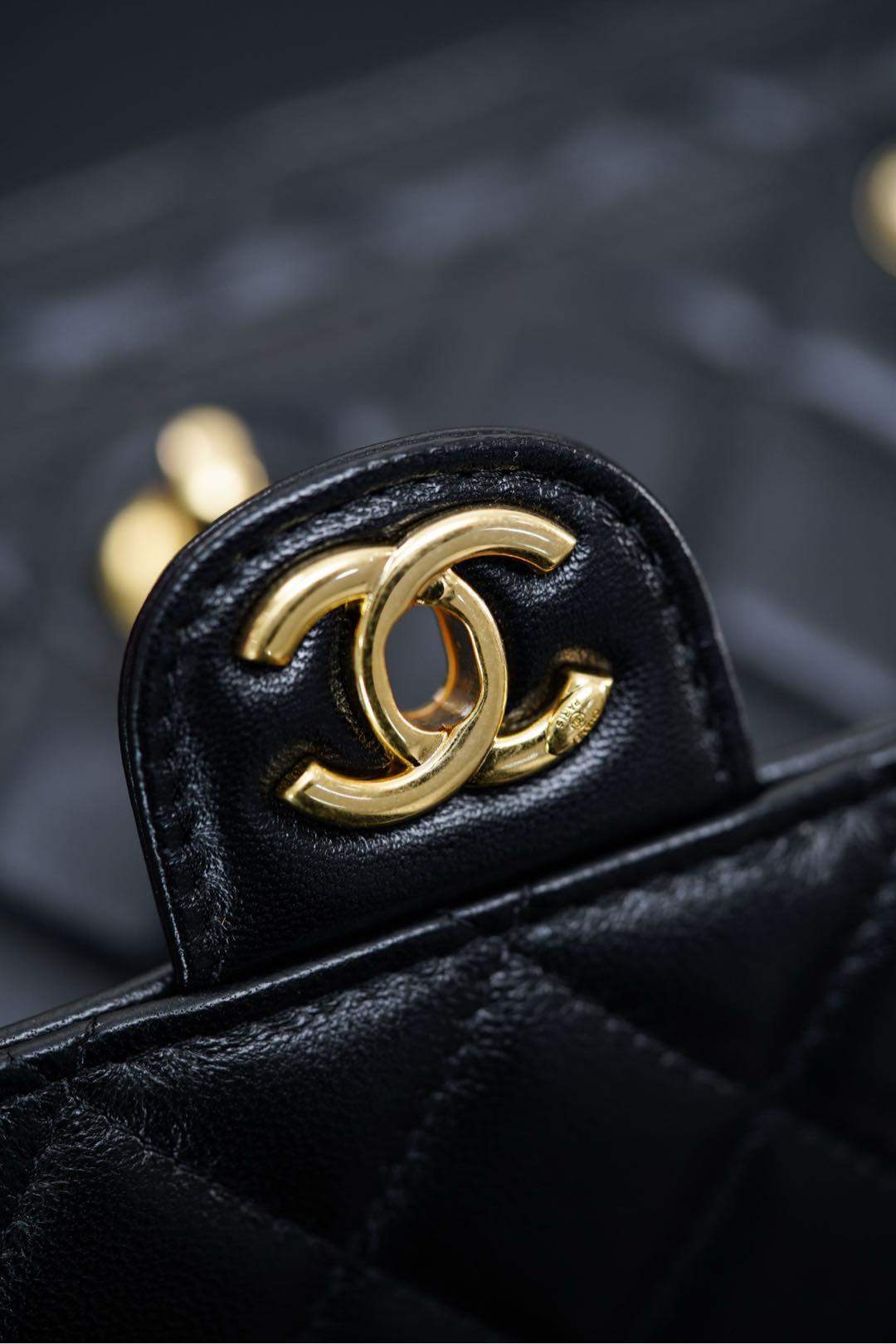 Original Inspired Shiny Lambskin Replica Wallet On Chain - Image 11