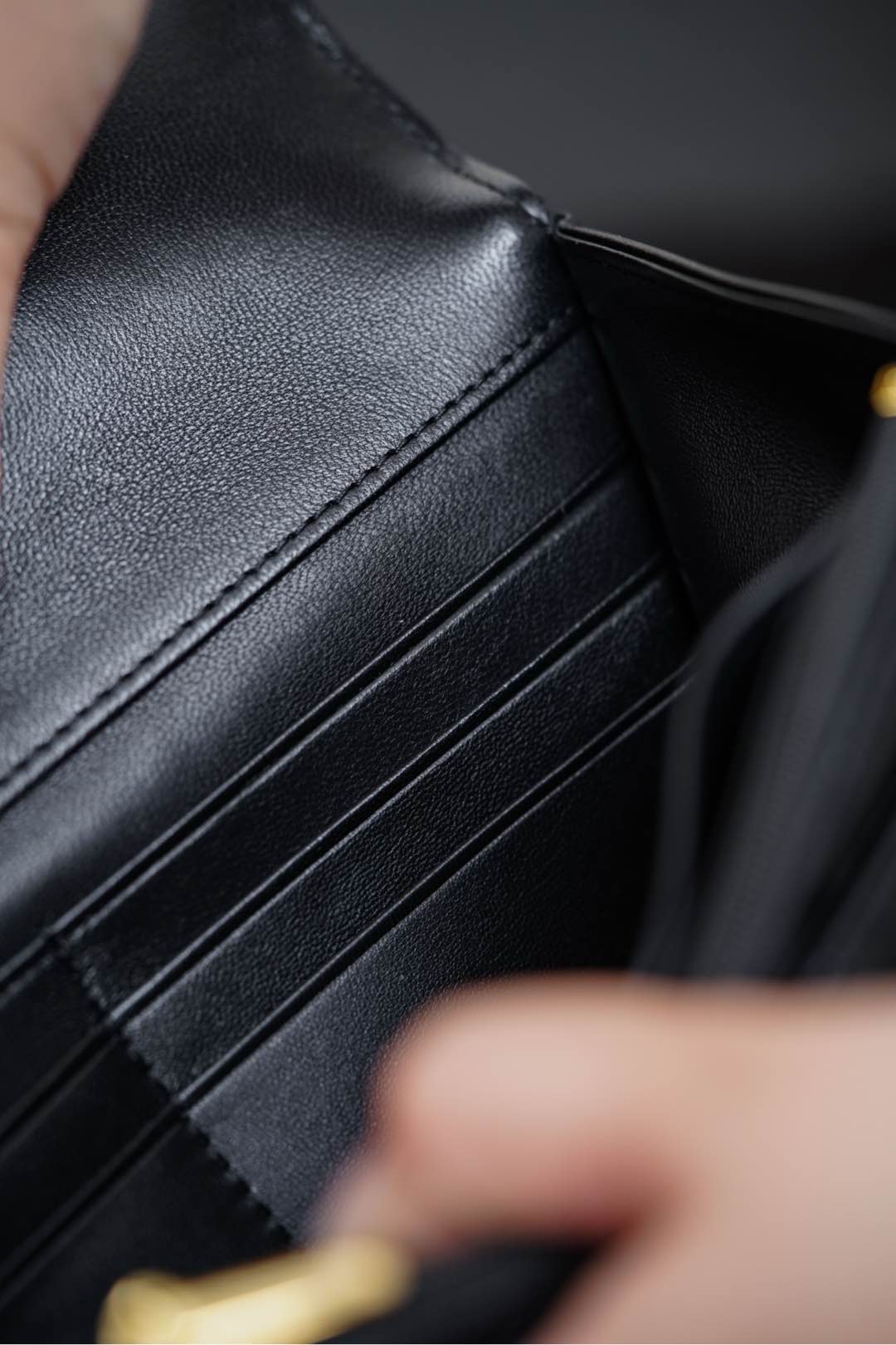 Original Inspired Shiny Lambskin Replica Wallet On Chain - Image 22