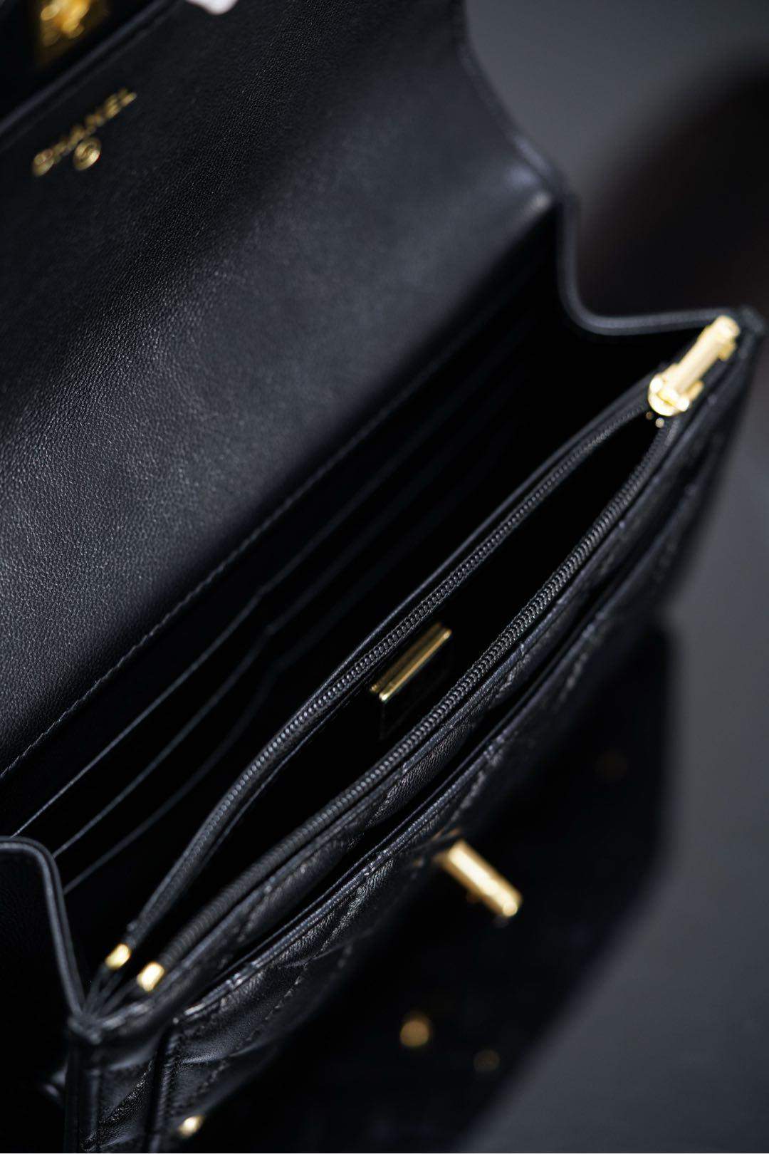 Original Inspired Shiny Lambskin Replica Wallet On Chain - Image 18