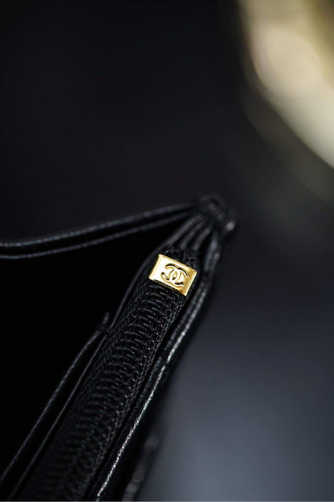 Original Inspired Shiny Lambskin Replica Wallet On Chain - Image 21