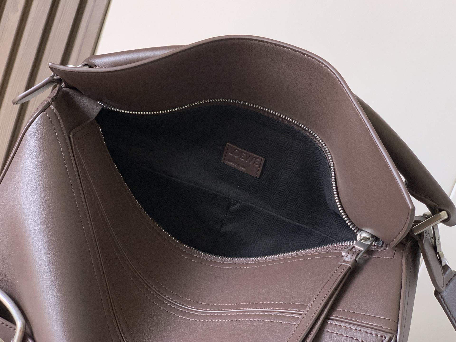 Elite Loewe Large Puzzle Replica Biker Bag In Shiny Calfskin - Image 10