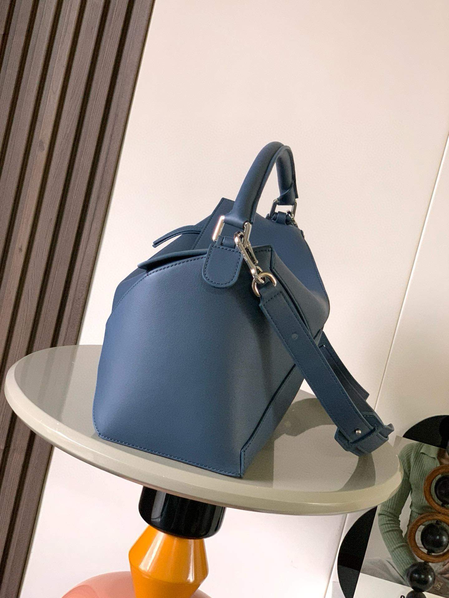 Finest Loewe Large Puzzle Edge Replica Bag In Classic Calfskin - Image 3