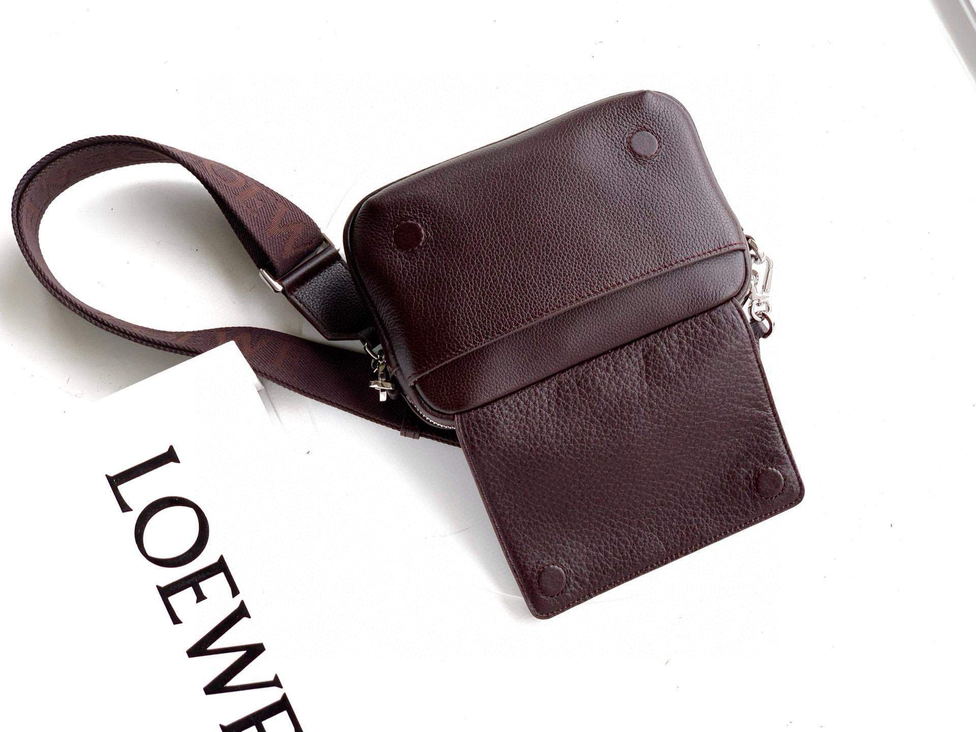 Supreme Loewe Small Pebble Replica Messenger Bag In Supple Grained Calfskin - Image 6