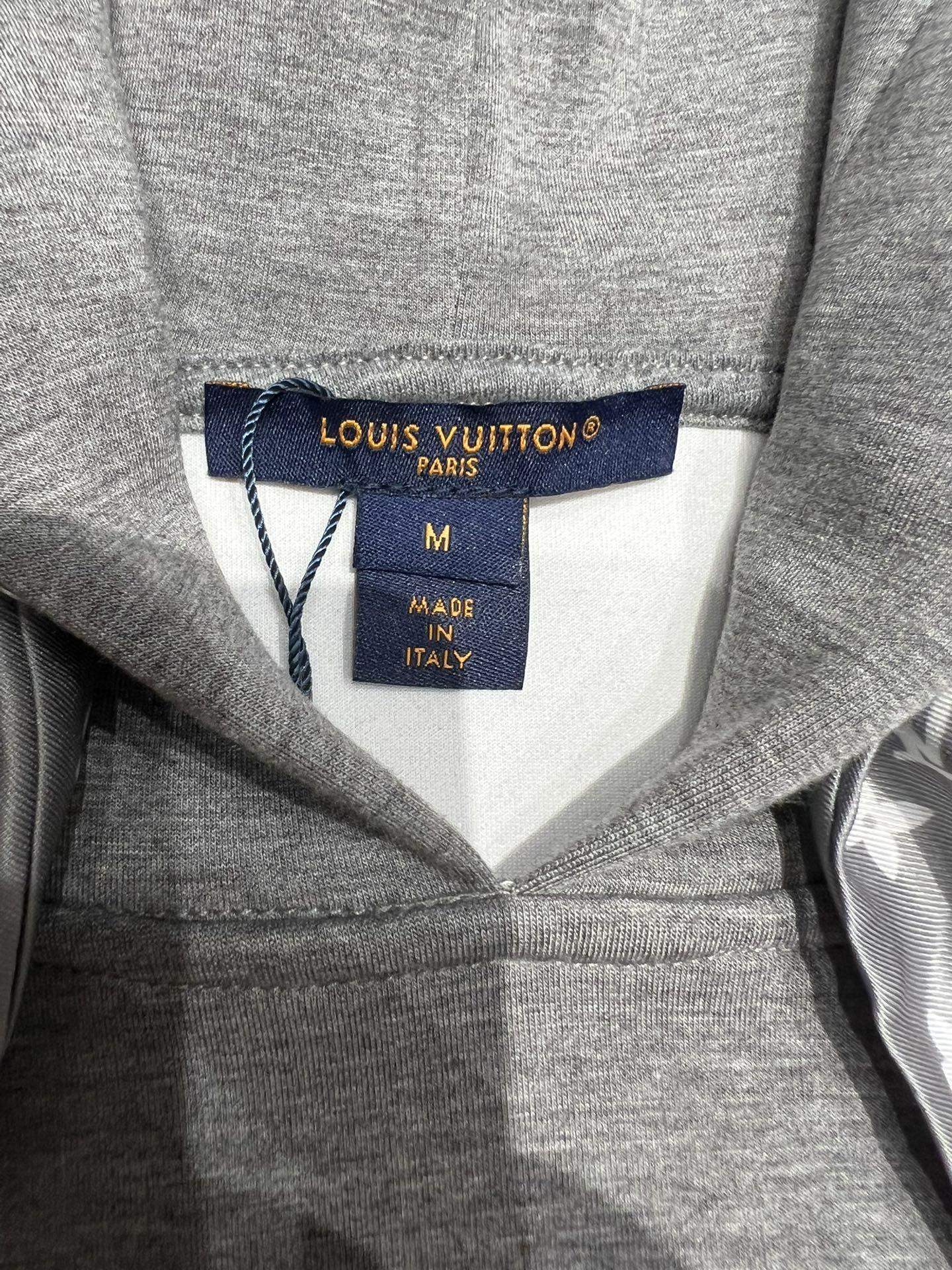Exclusive Louis Vuitton Cropped Monogram Scarf Replica Hoodie - Image 7