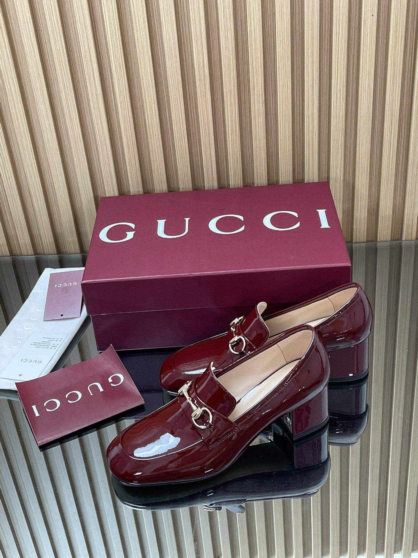 Supreme Gucci Replica Loafer Pump With Horsebit - Image 3