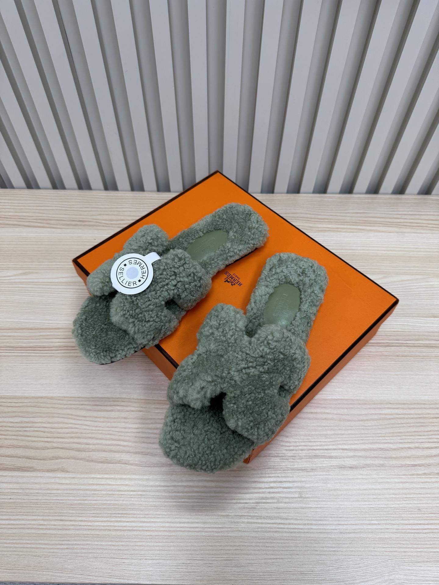 Deluxe Hermès Oran Shearling Replica Slide - Image 3