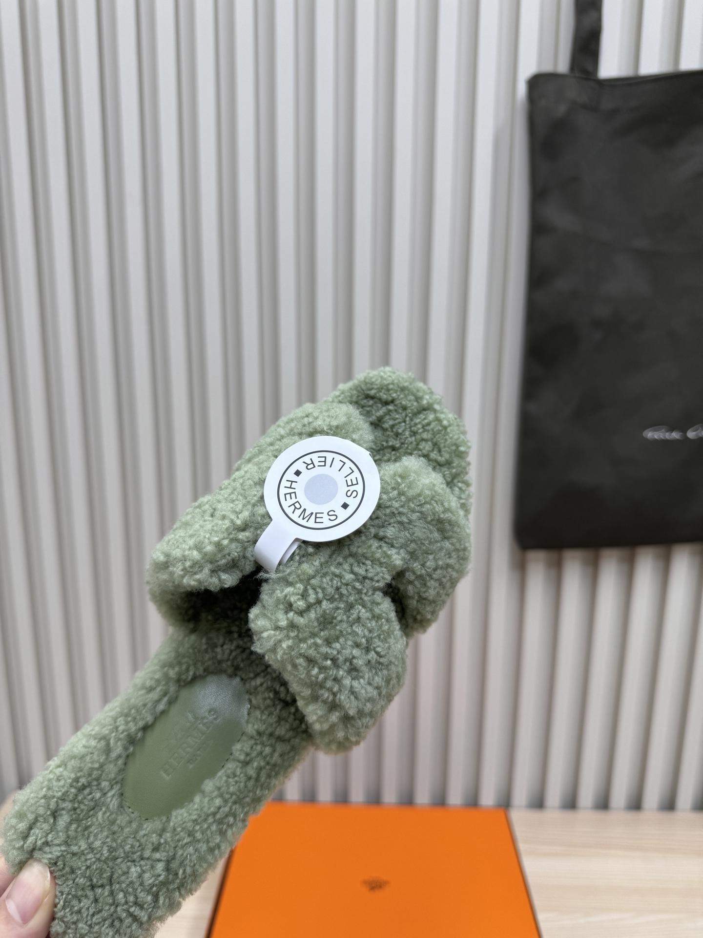 Deluxe Hermès Oran Shearling Replica Slide - Image 7