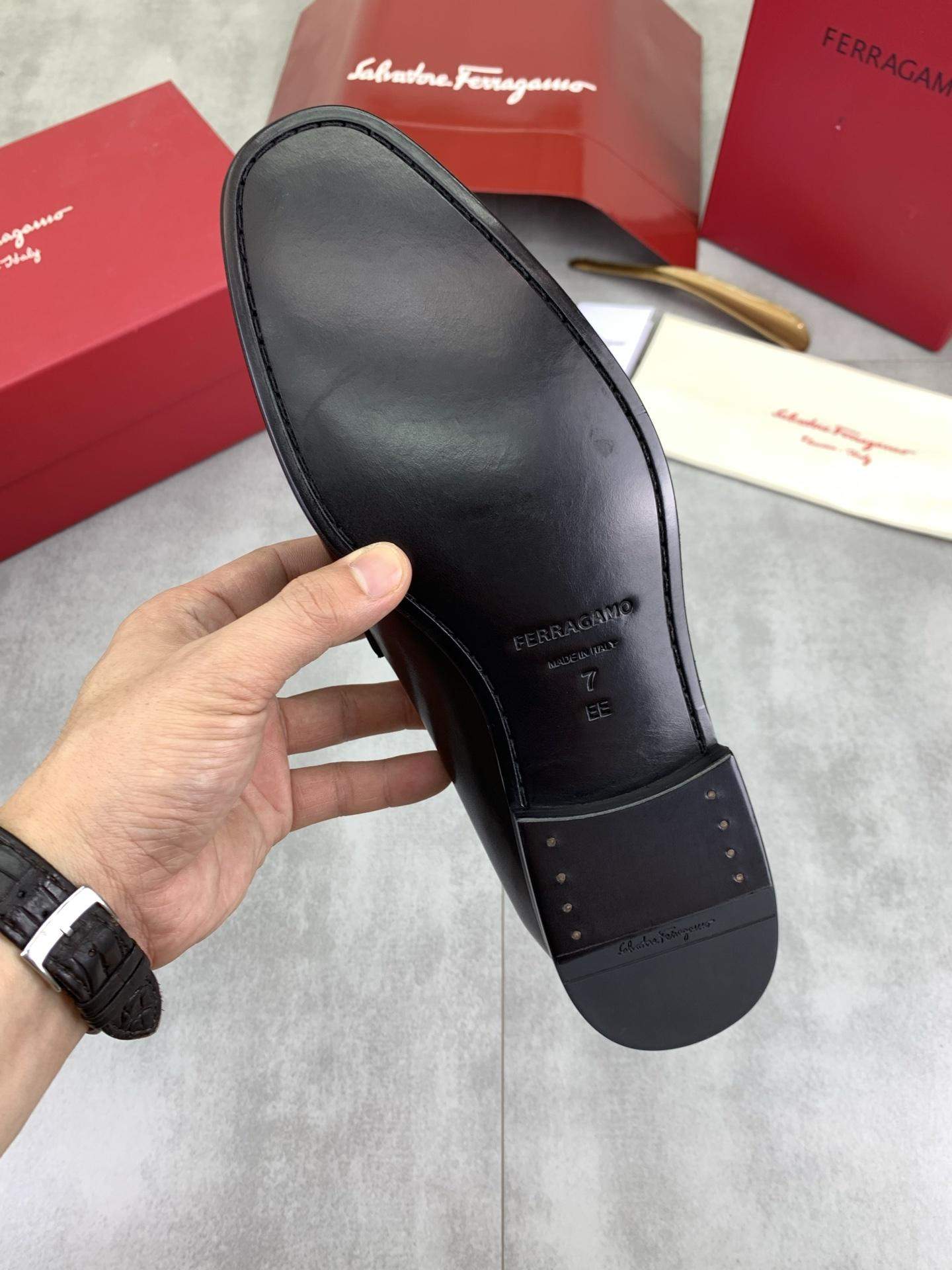 Copy Salvatore Ferragamo Replica Moccasin With Gancini Ornament - Image 9