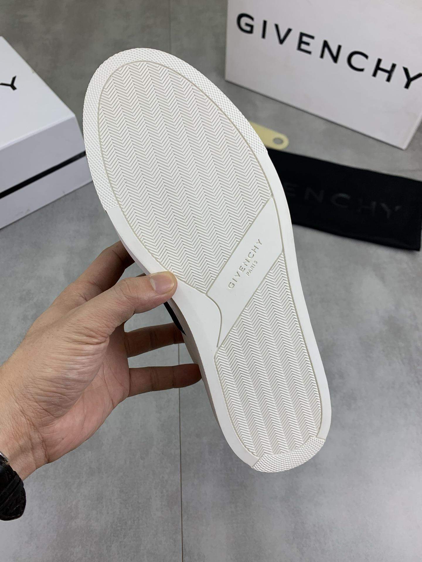 Copy Givenchy Urban Street Replica Sneakers In Leather With Elastic Band - Image 9