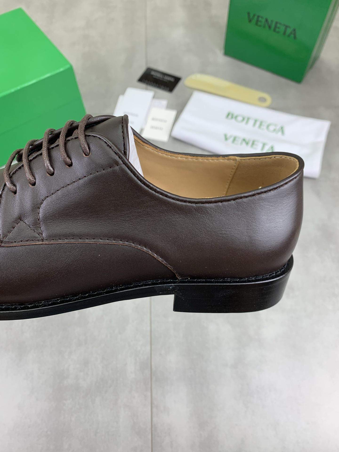Deluxe Bottega Veneta James Replica Lace-Up Shoe - Image 7