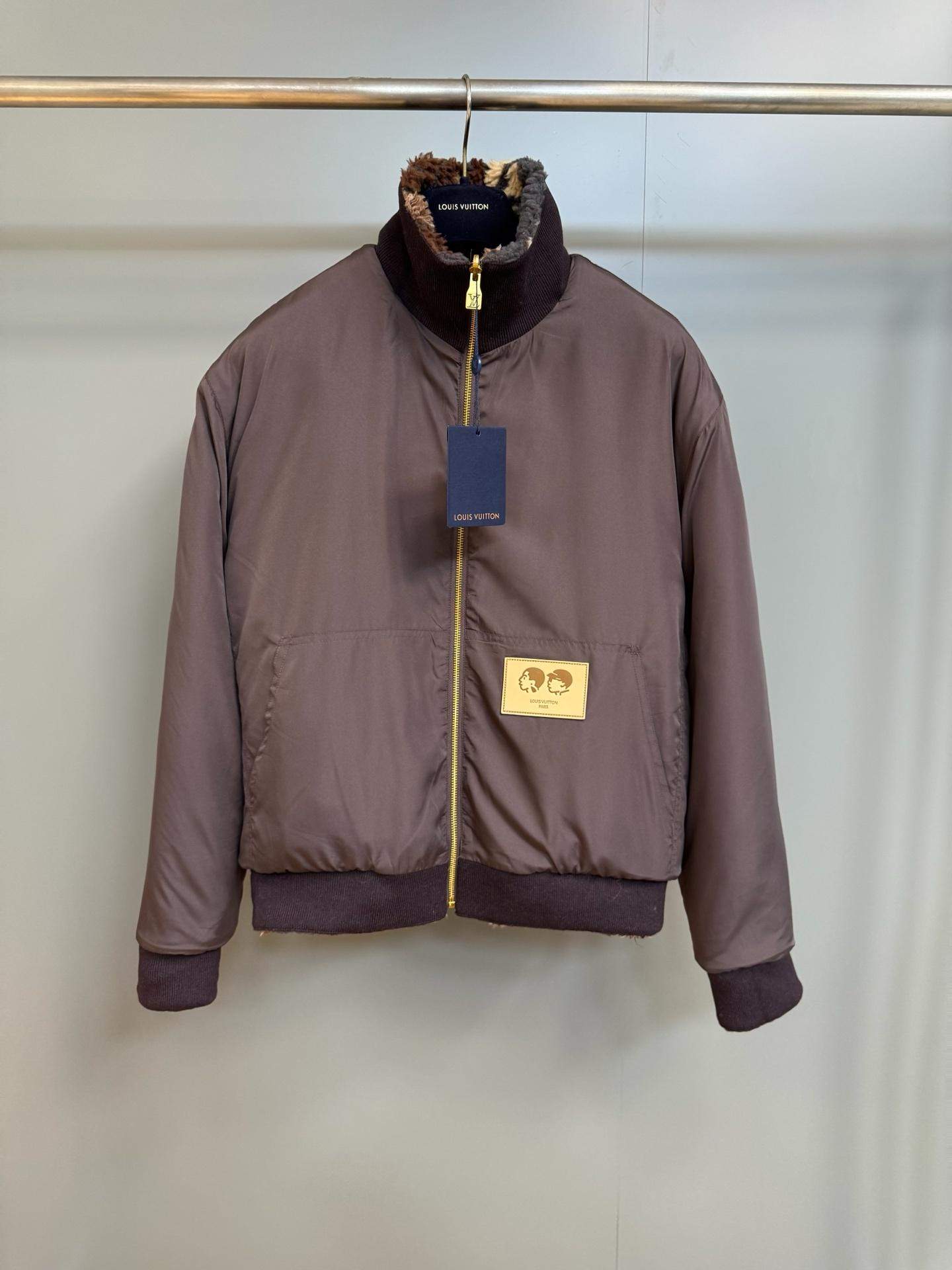 Deluxe Louis Vuitton Reversible Fleece Replica Blouson - Image 2