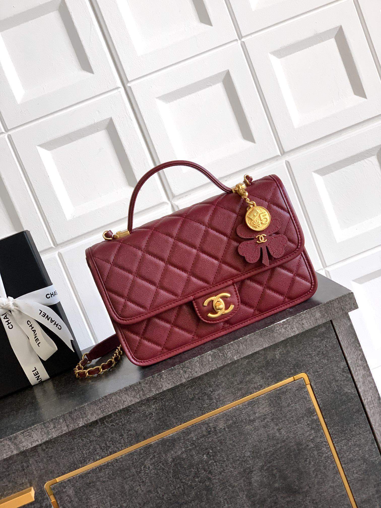 Luxury Replica Flap Bag With Top Handle