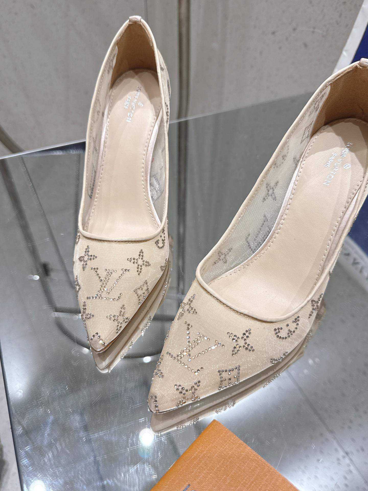 Superior Louis Vuitton Gala Replica Pump - Image 5