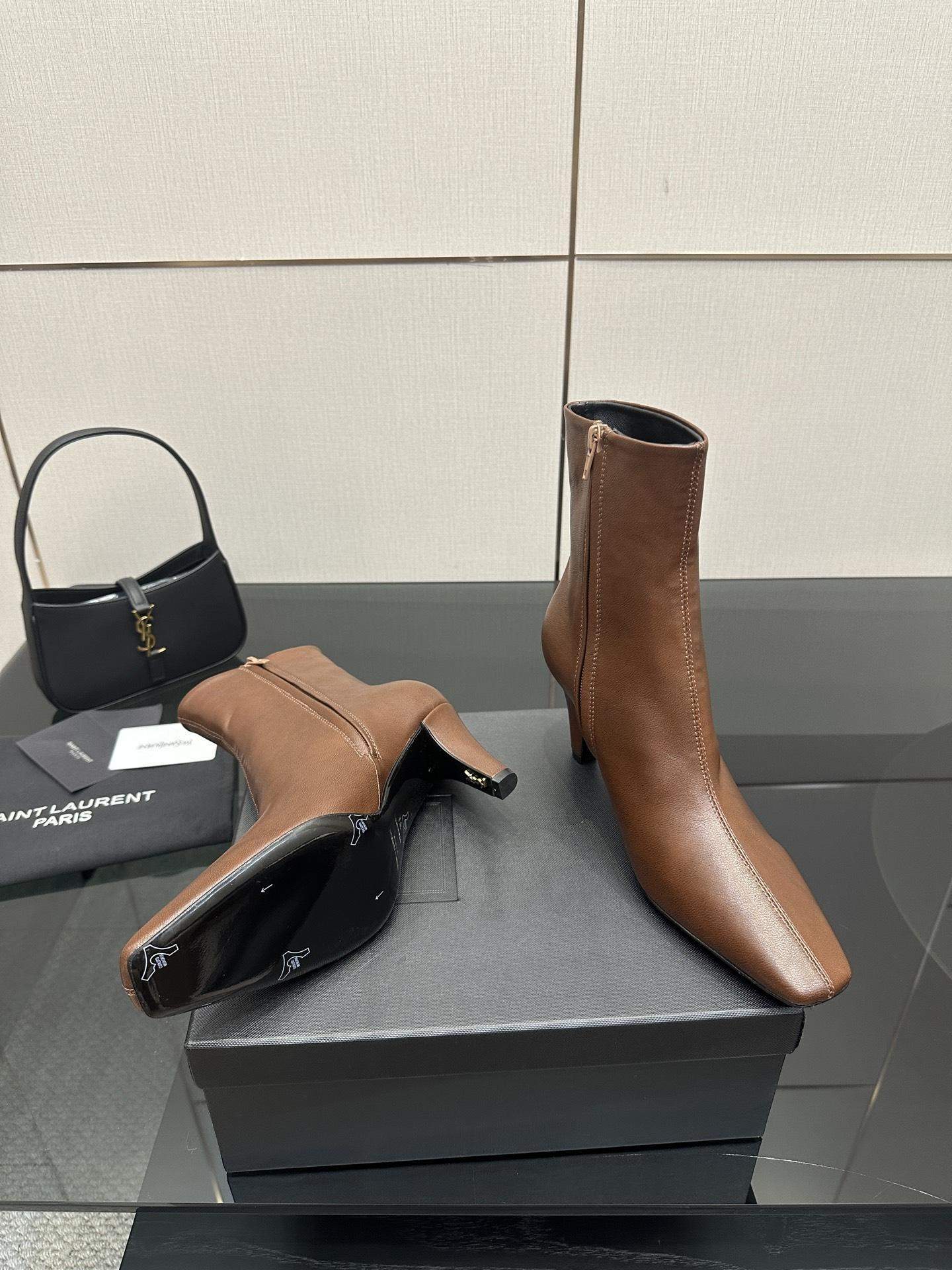 Shop Yves Saint Laurent Jill Replica Booties In Smooth Leather - Image 9