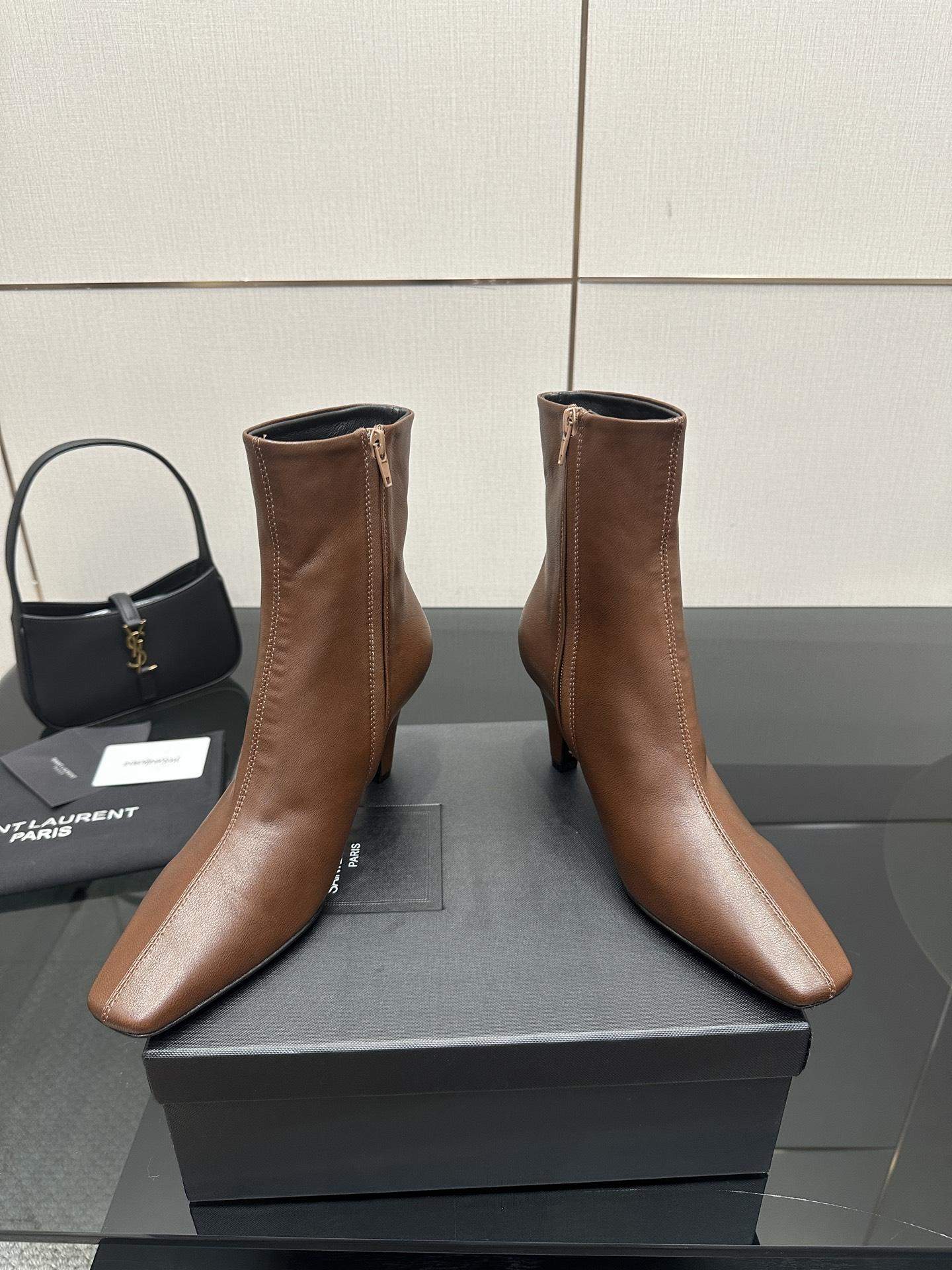 Shop Yves Saint Laurent Jill Replica Booties In Smooth Leather - Image 4