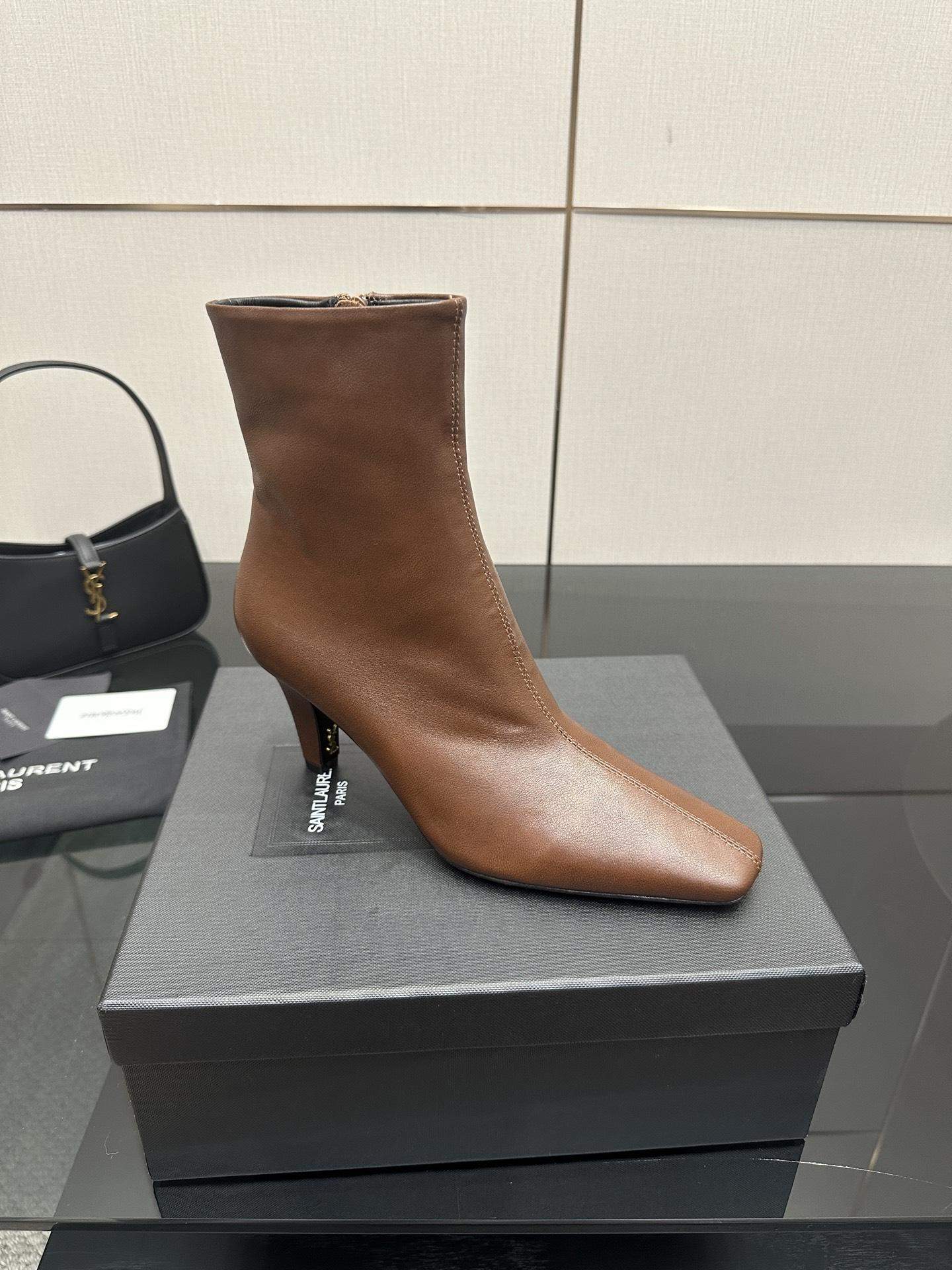 Shop Yves Saint Laurent Jill Replica Booties In Smooth Leather - Image 7