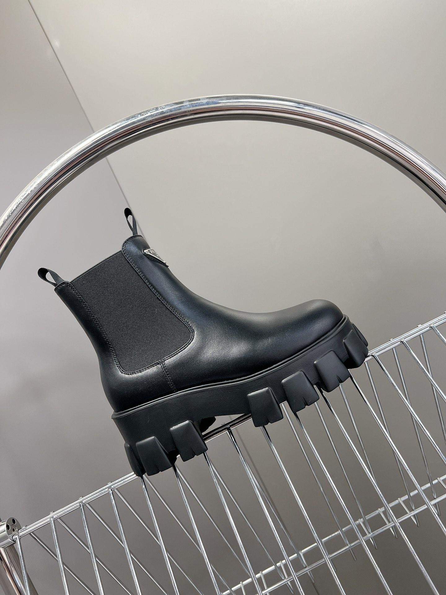 Finest Prada Monolith Brushed Leather Chelsea Replica Boots - Image 4