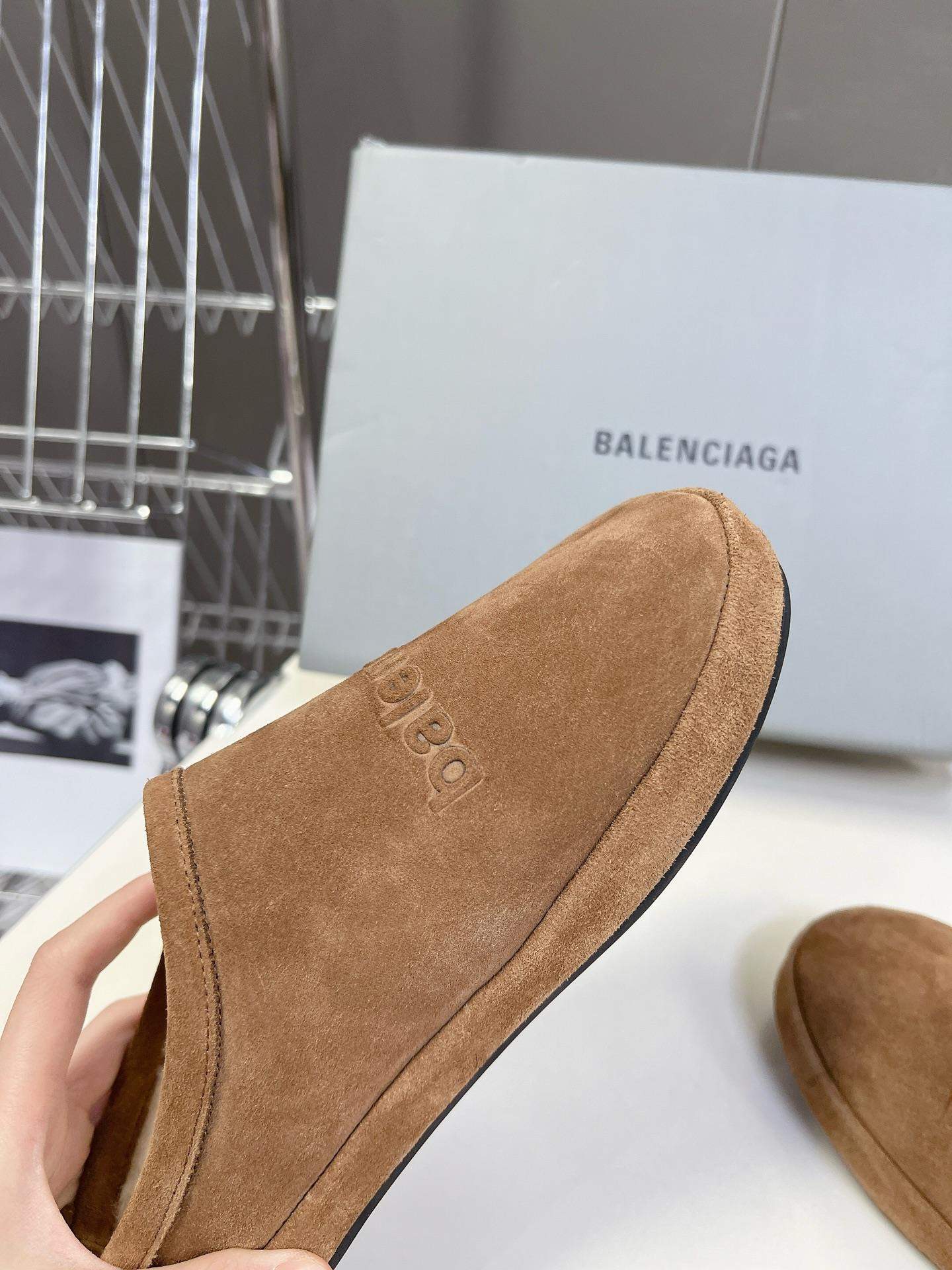 Premium Balenciaga Alaska Replica Slipper - Image 7