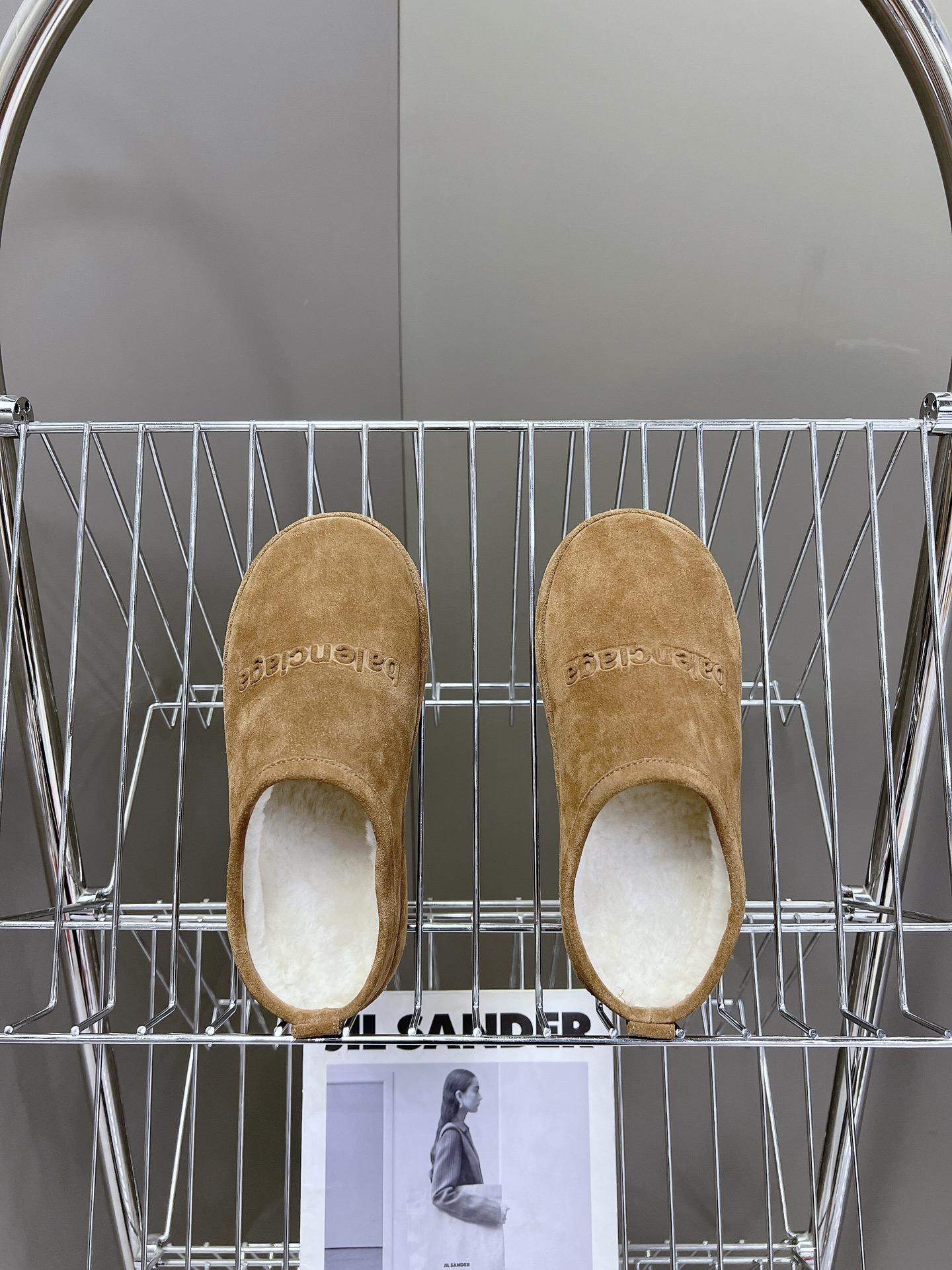 Premium Balenciaga Alaska Replica Slipper - Image 4