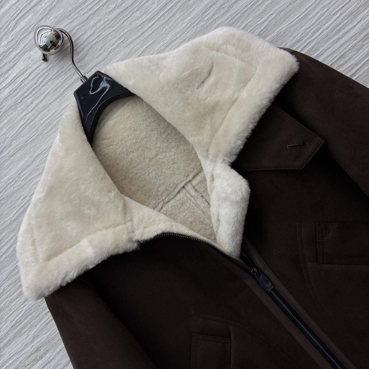 Superior Loro Piana Leather-Trimmed Replica Shearling Jacket - Image 3
