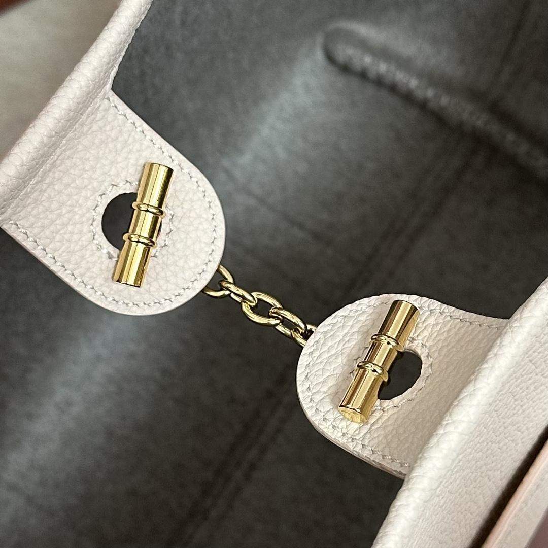 High Quality Loro Piana Ghiera Shopper Small Replica Bag - Image 8