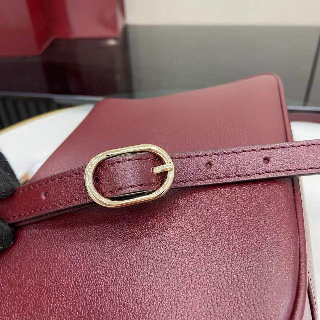 Copy Gucci Diana Small Replica Shoulder Bag - Image 5