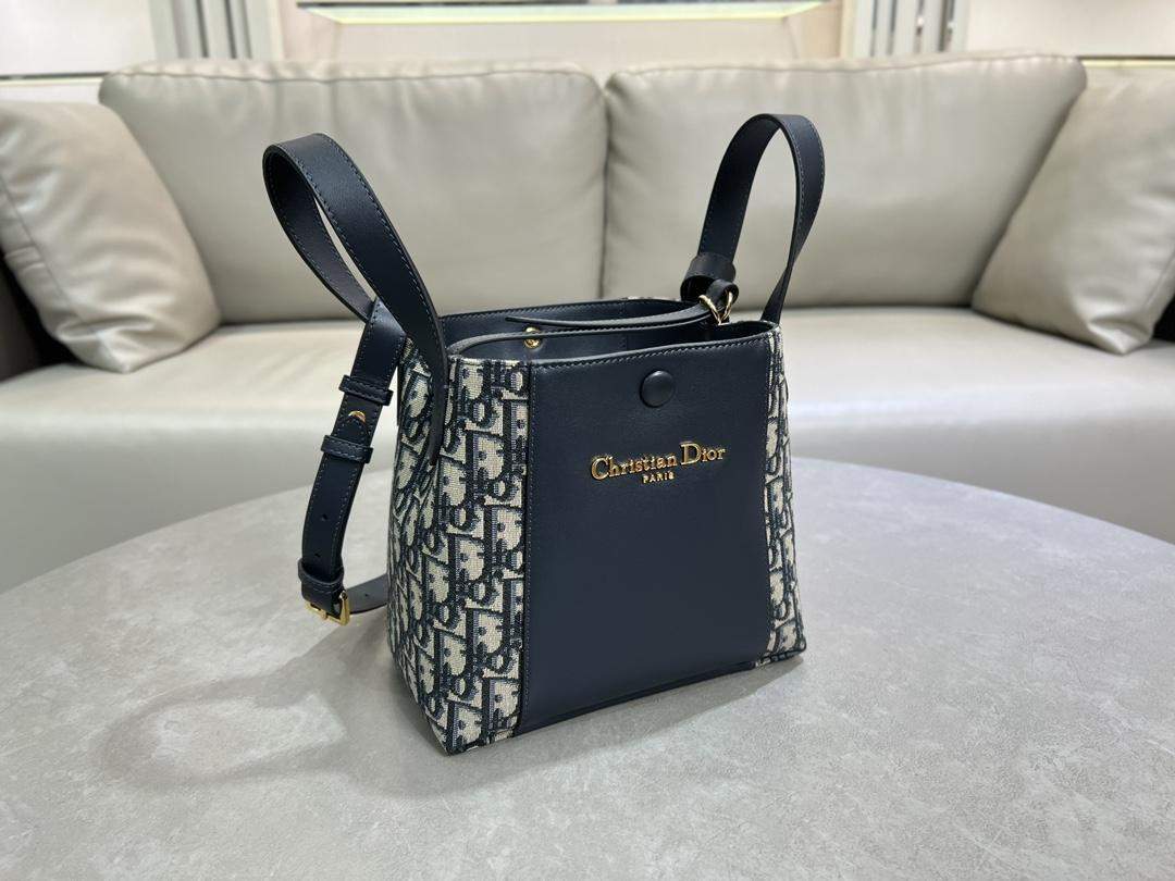 Best Christian Dior Small Signature Replica Bucket Bag - Image 3