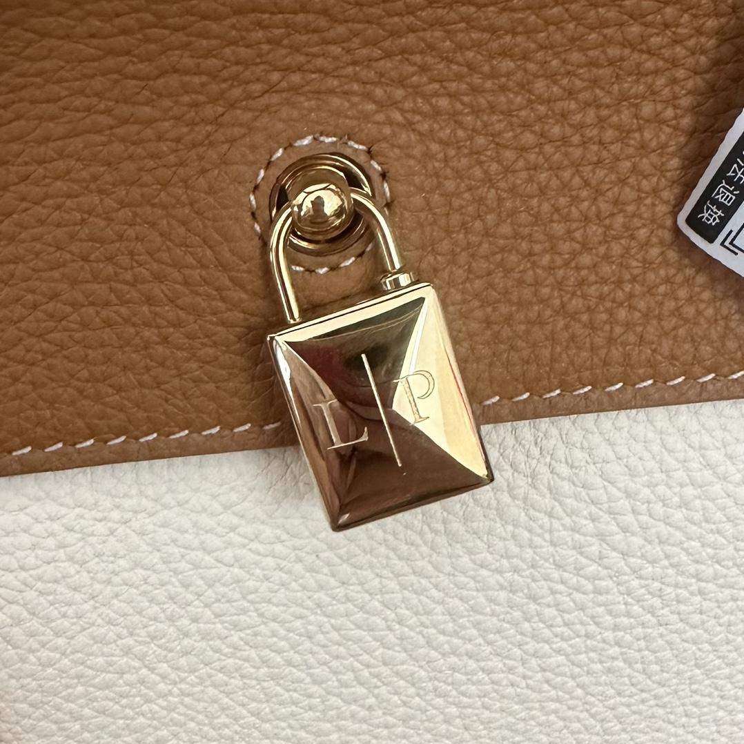 High-End Quality Loro Piana Loom Replica Bag L25 - Image 9