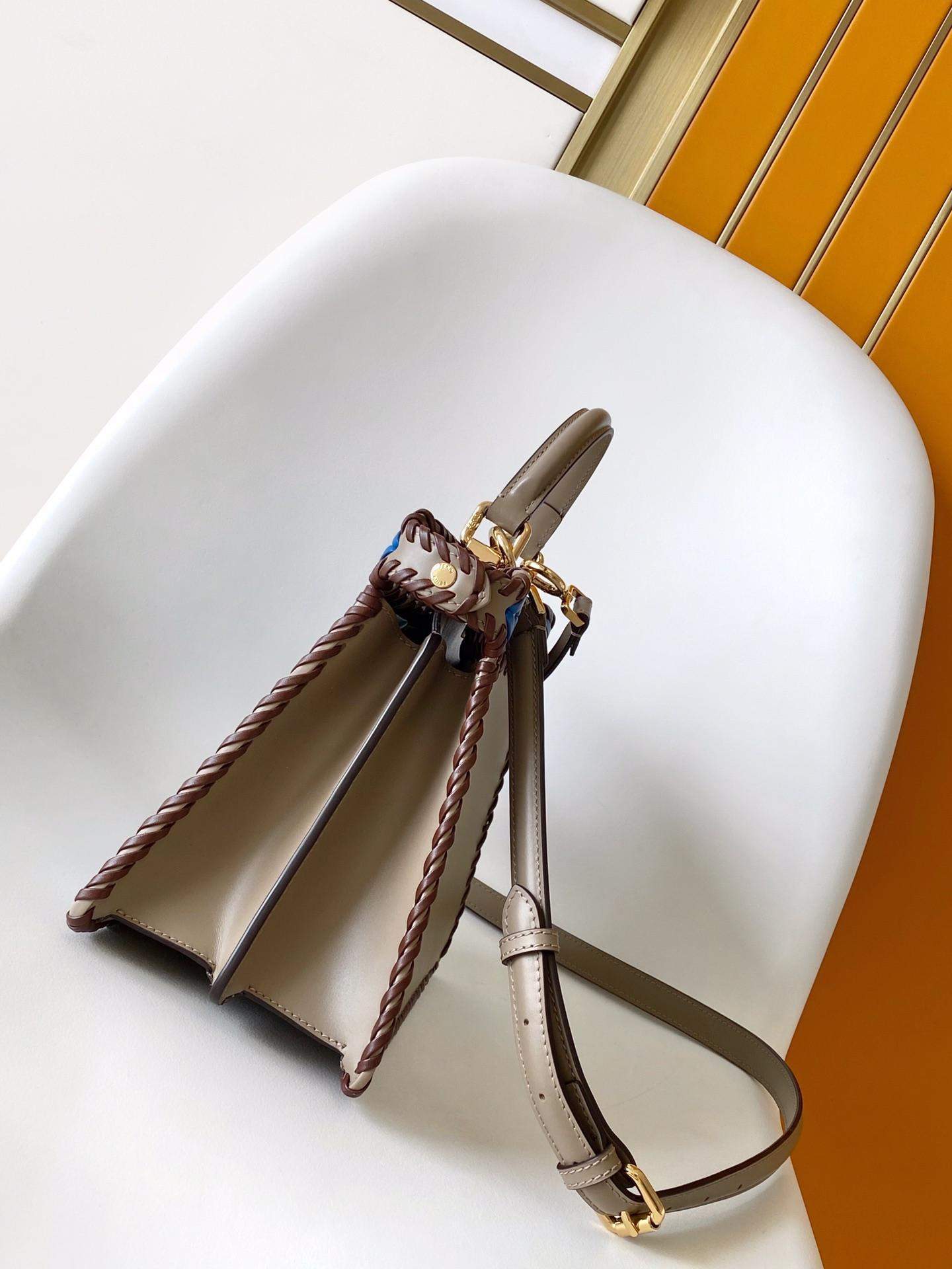 High Quality Fendi Replica Peekaboo ISeeU Small - Image 3