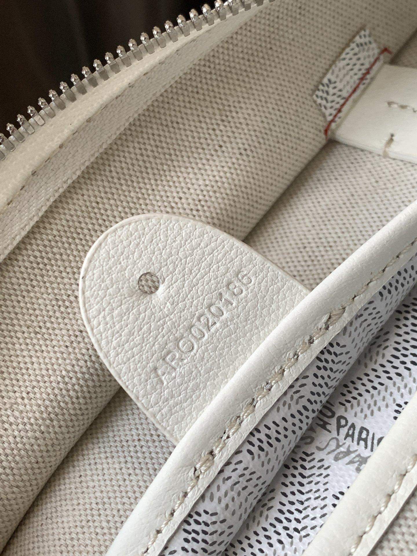 Exact Copy Goyard Artois PM Replica Bag - Image 9