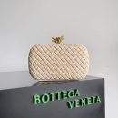 Mirror Quality Bottega Veneta Replica Knot - Beige