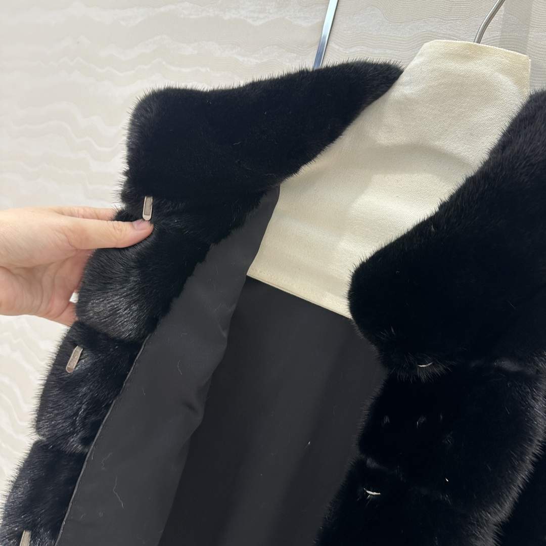 Top Grade Christian Dior Mink Fur Replica Jacket - Image 8