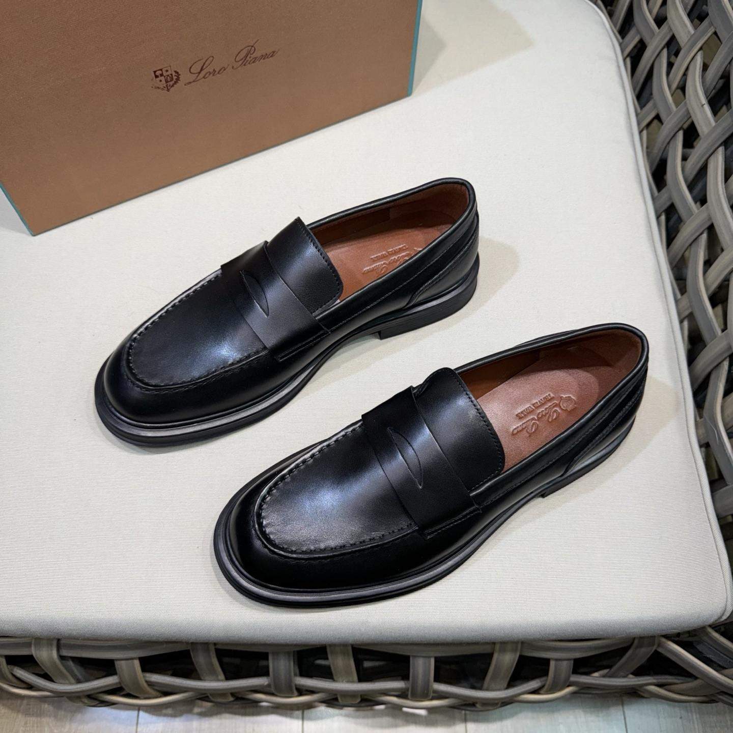 High Quality Replica Loro Piana Travis Loafer - Image 3