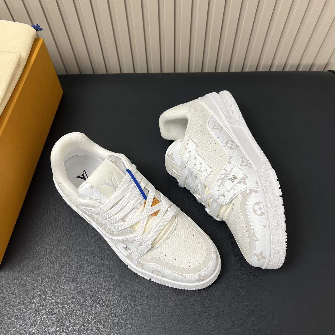 Luxury Replica LV Trainer Sneaker – High-End & Stylish - Image 5