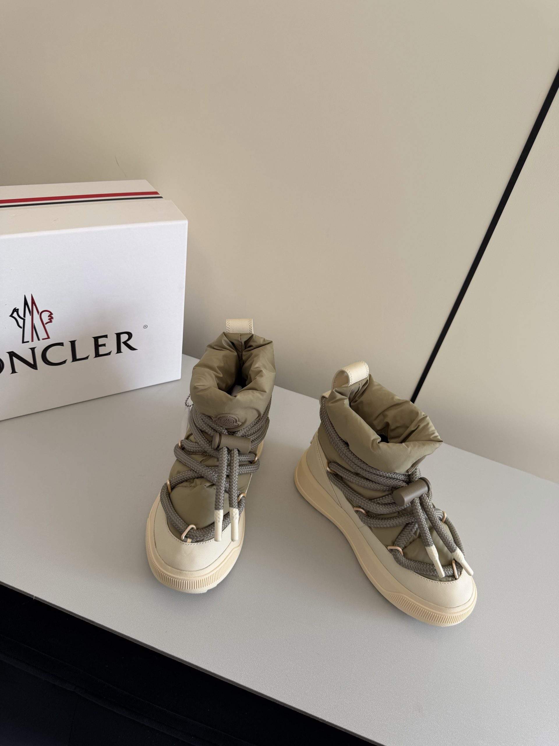 Exclusive Moncler Altive Mid Replica Snow Boots - Image 4