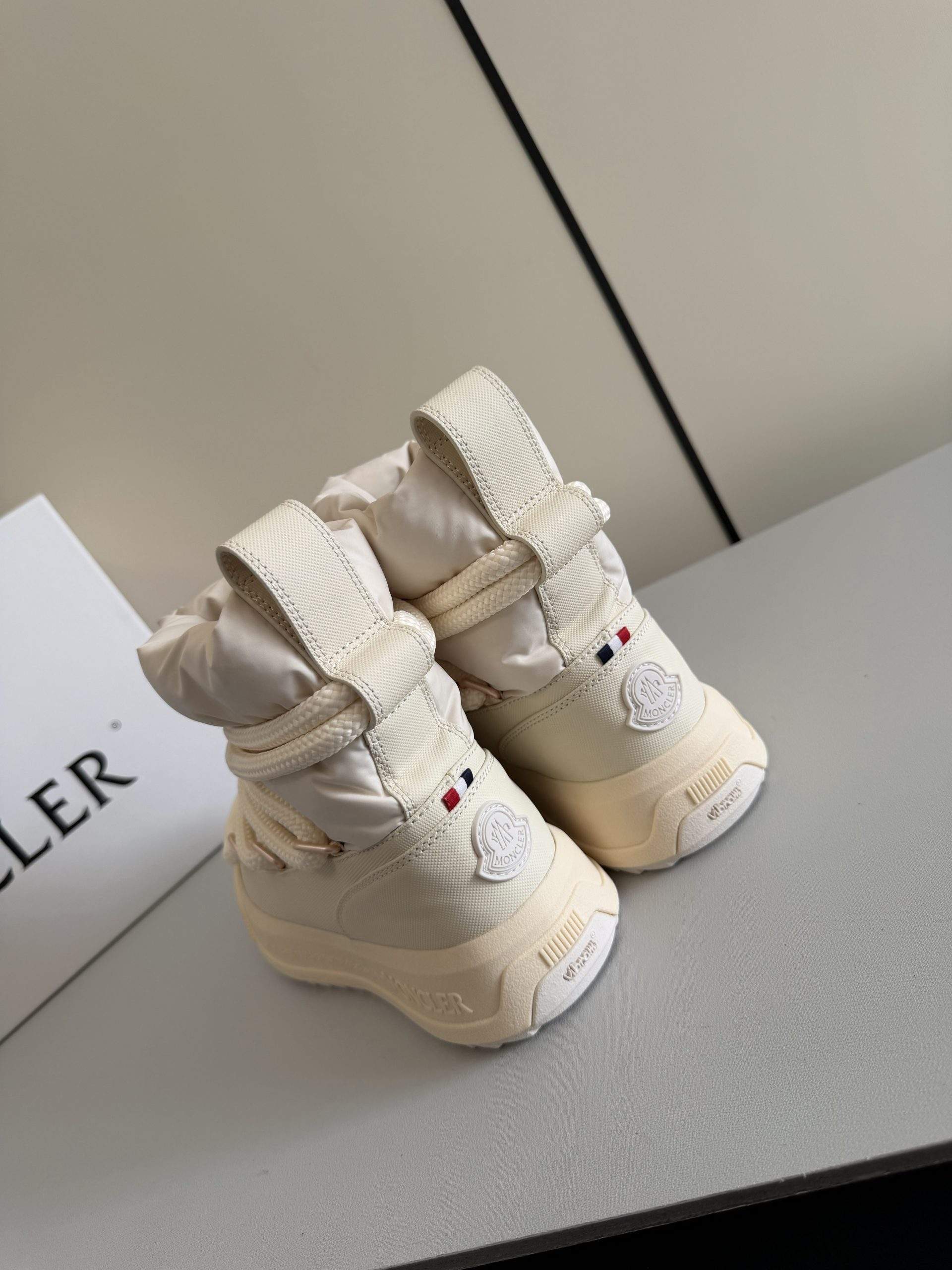 Superior Moncler Altive Mid Replica Snow Boots - Image 8