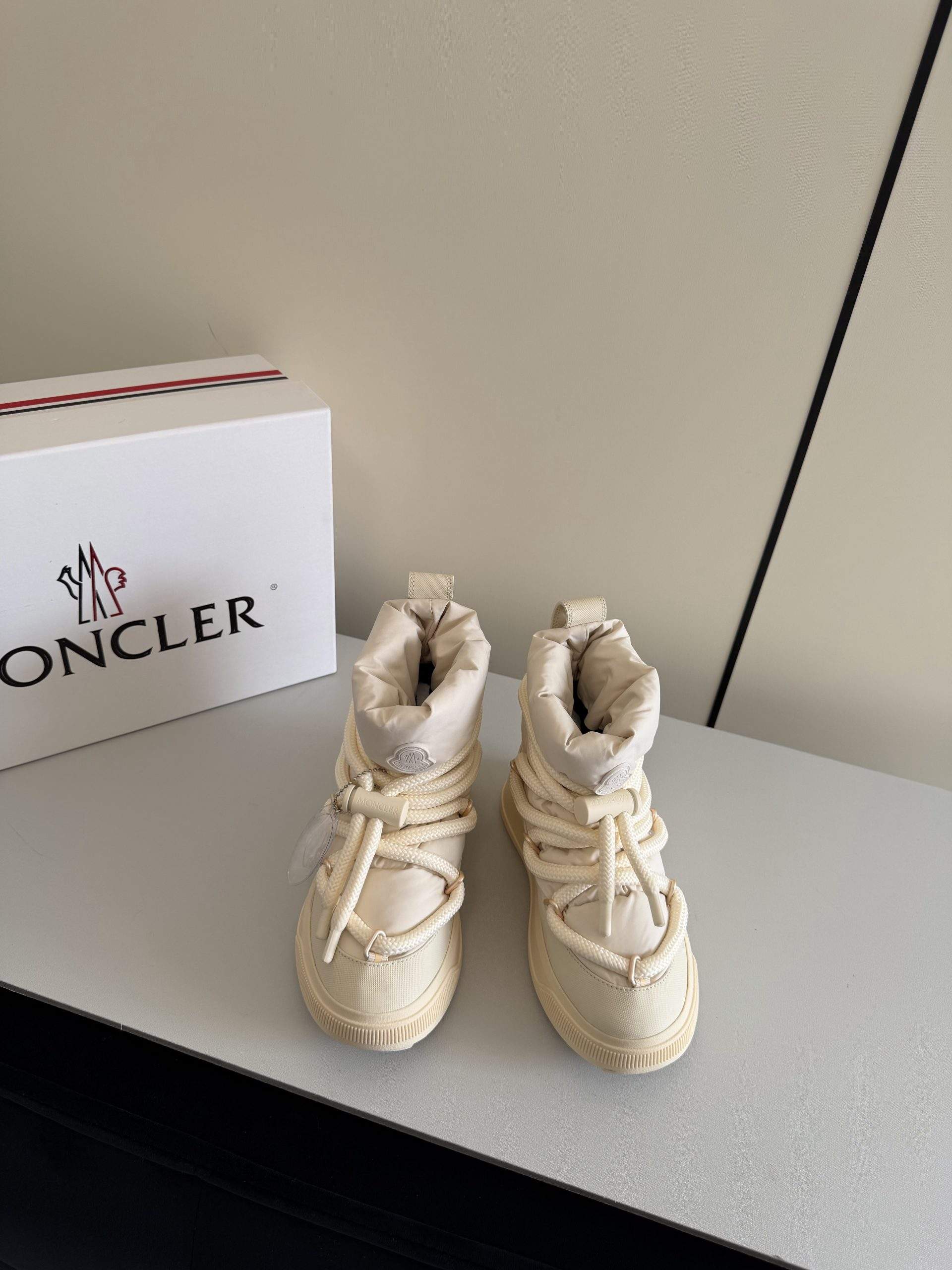 Superior Moncler Altive Mid Replica Snow Boots - Image 2