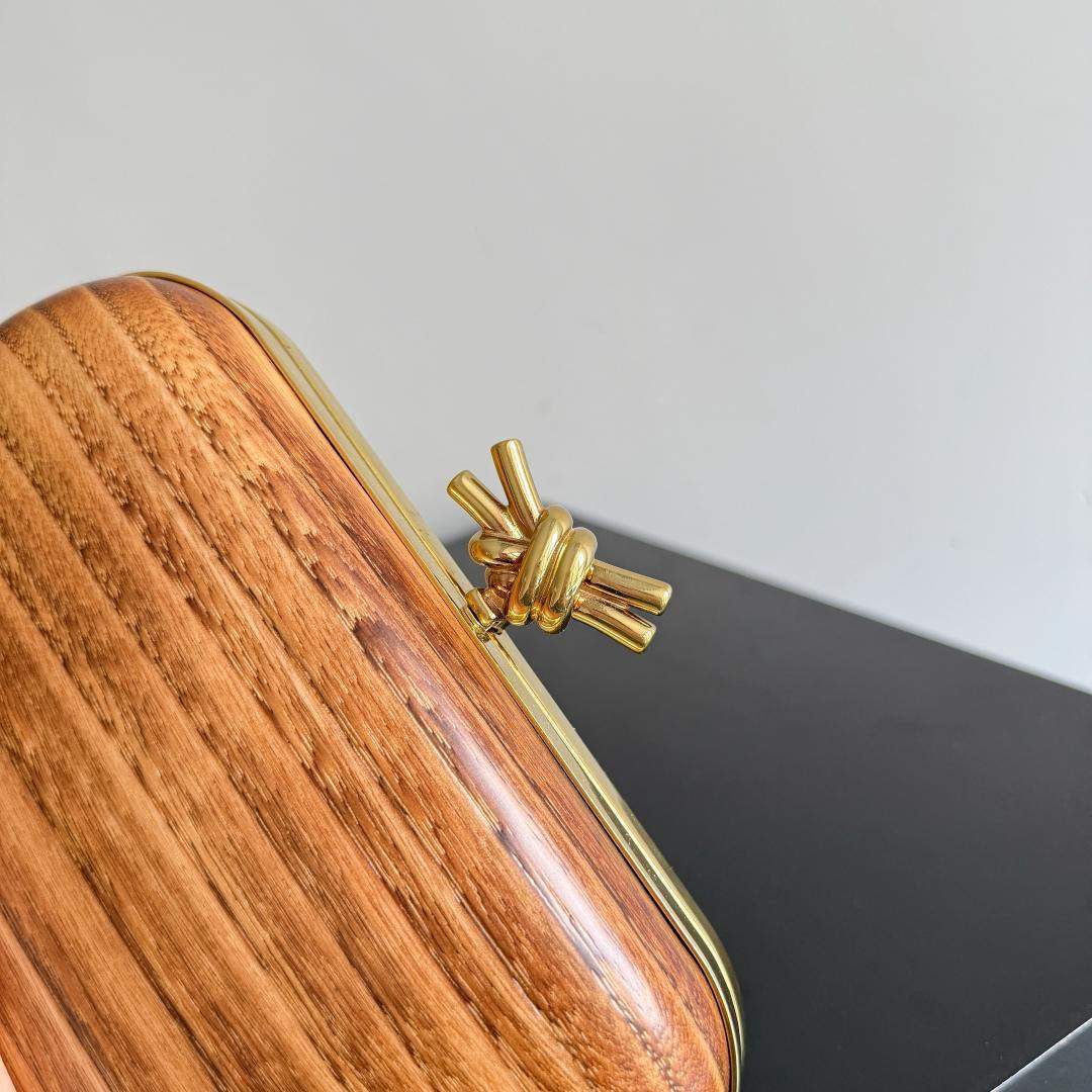 Copy Bottega Veneta Knot Shou Sugi Ban Wood Replica Clutch Bag - Image 6
