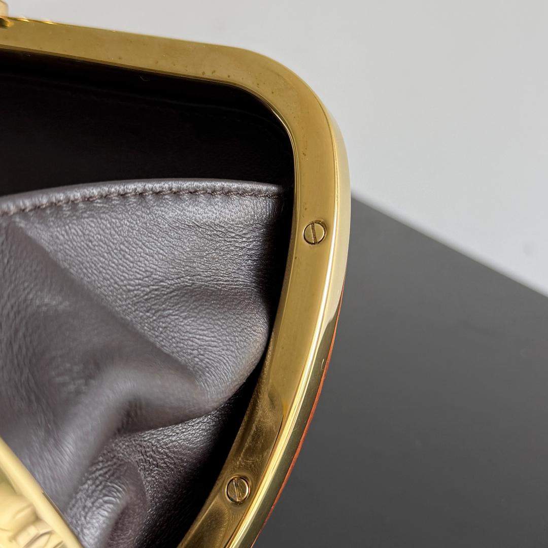 Copy Bottega Veneta Knot Shou Sugi Ban Wood Replica Clutch Bag - Image 8