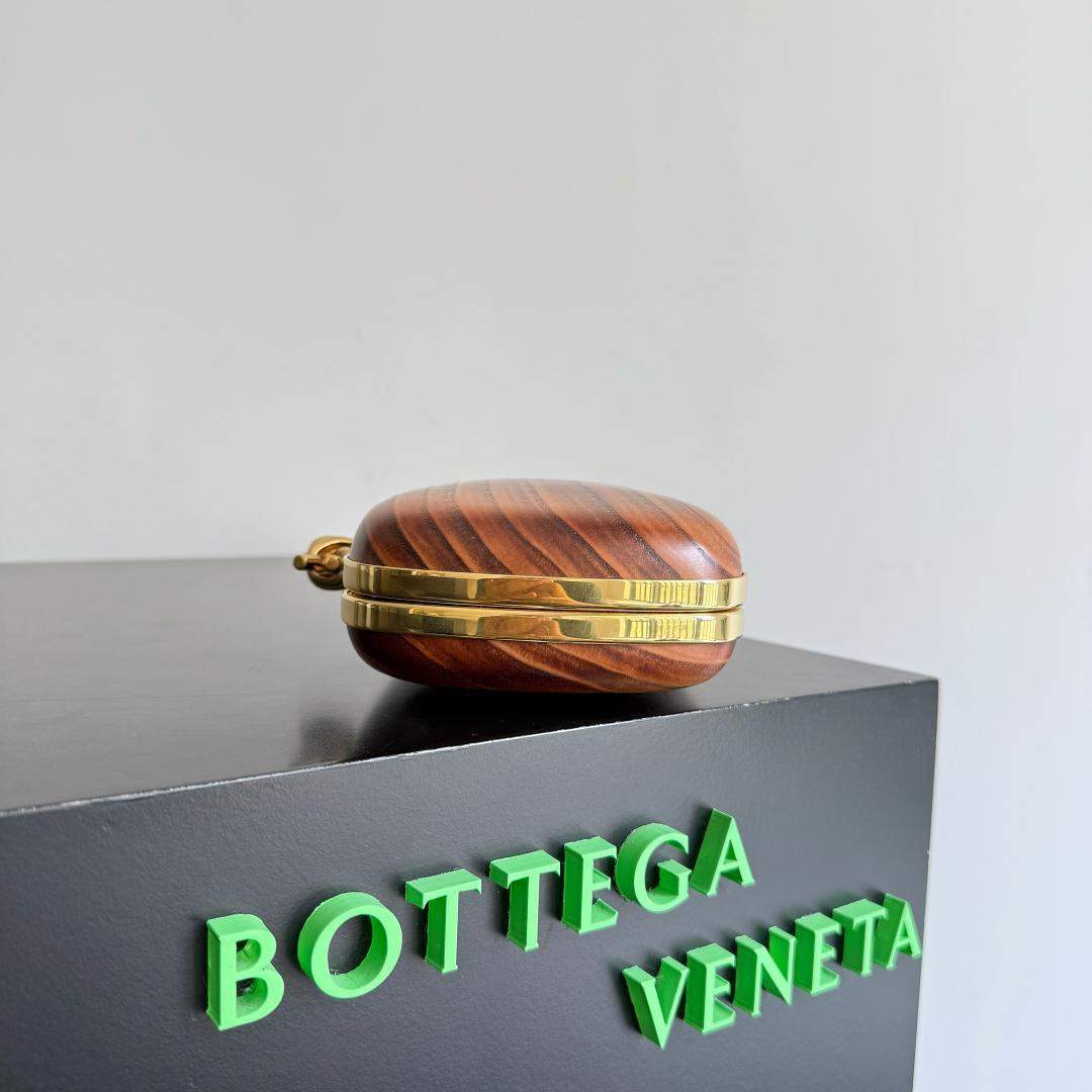 Copy Bottega Veneta Knot Shou Sugi Ban Wood Replica Clutch Bag - Image 4