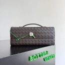 Finest Bottega Veneta Andiamo Replica Clutch - Dark Brown