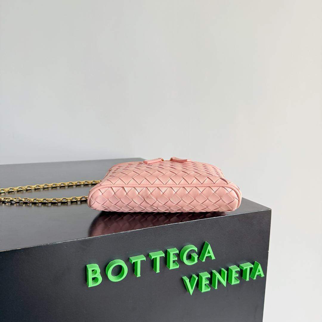 Deluxe Bottega Veneta Small Soft Replica Vanity - Image 3