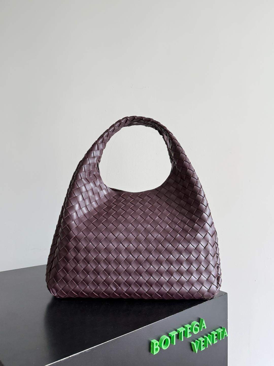 Luxury Replica Bottega Veneta Large Campana