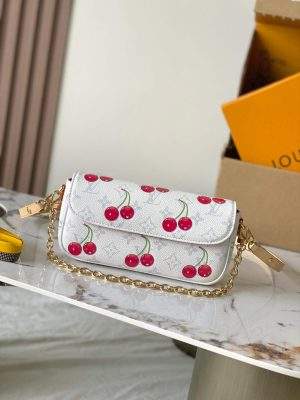 Supreme Louis Vuitton LV x TM Replica Wallet On Chain Ivy