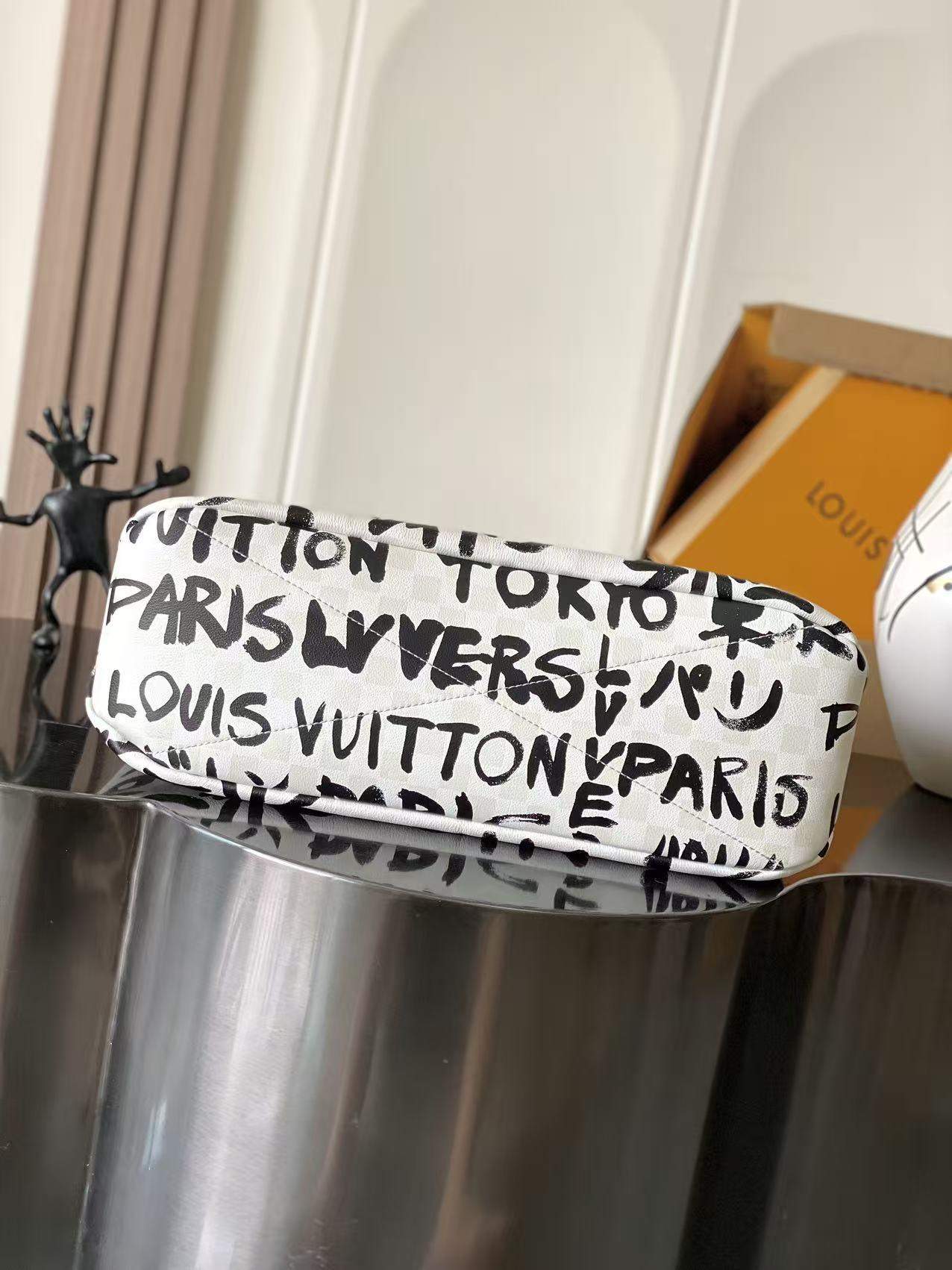 Exclusive Louis Vuitton Replica Shopper Tote MM - Image 4