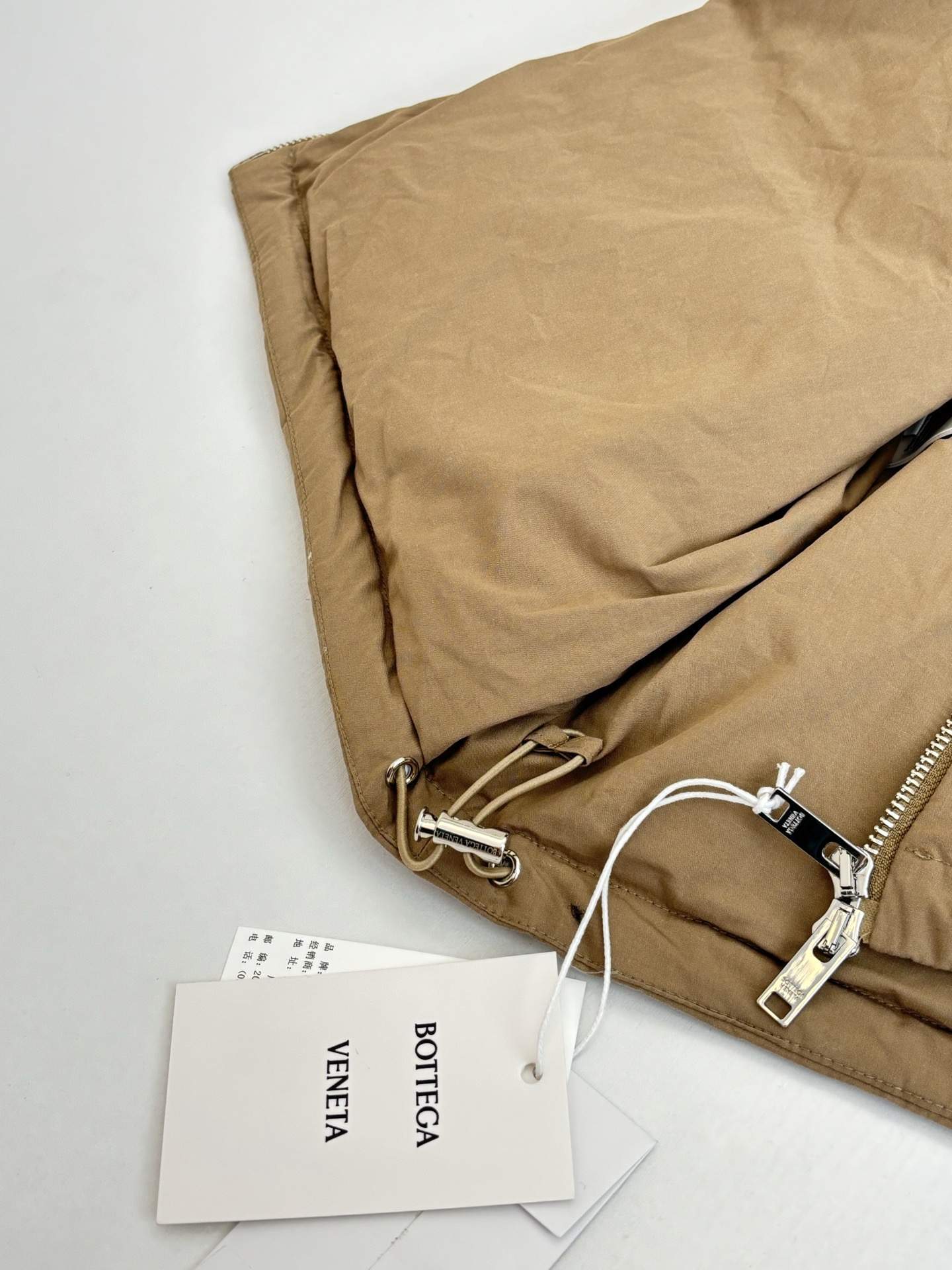 Finest Bottega Veneta Frosted Poplin Puffer Replica Gilet - Image 8