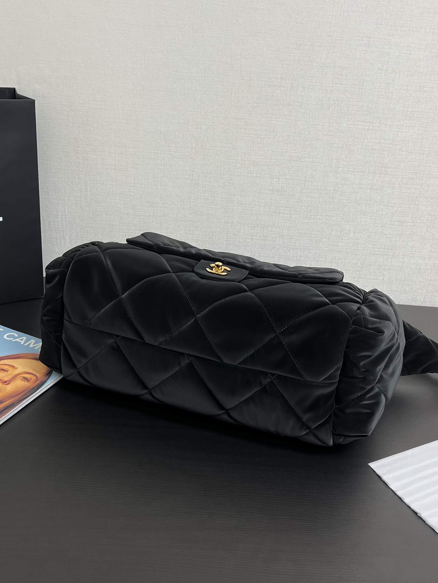 High Quality Replica Maxi Bowling Bag - Image 5